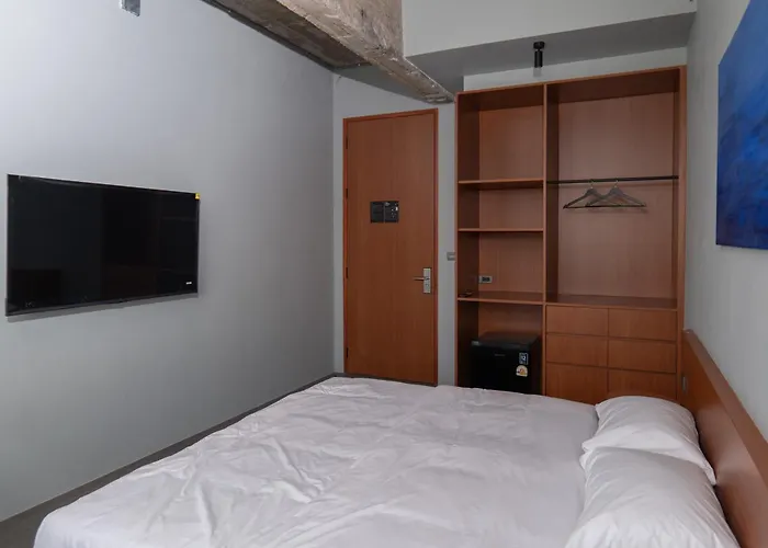 Hostel Once Again